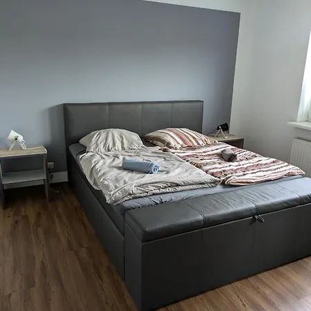 Schoene Einfache Ferienwohnung Zwischen Stadt Und Meer Wilhelmshaven Exterior photo