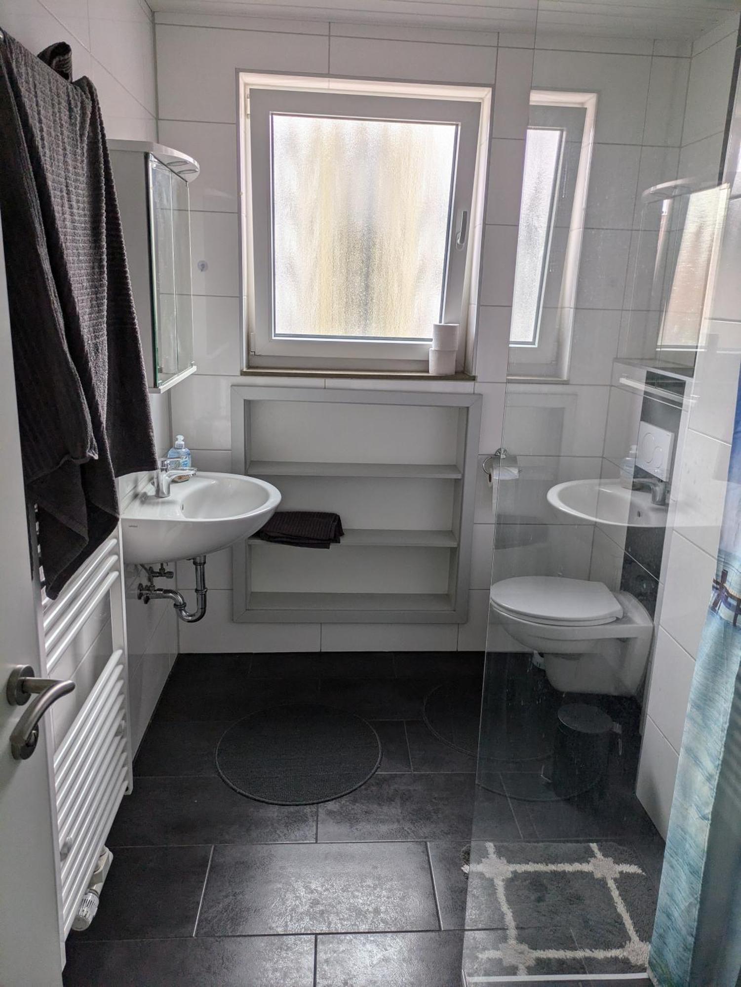Apartment Schoene Einfache Zwischen Stadt Und *
